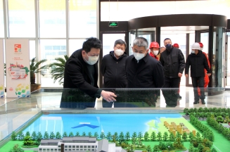 市委常委、副市長賈剛一行來潔晶檢查安全生產(chǎn)工作
